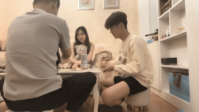 Nhậu đêm cùng người yêu bạn thân - gmunutar.sbs