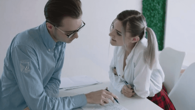 Cô bạn thân xinh đẹp với chiếc lồn dâm - gmunutar.sbs