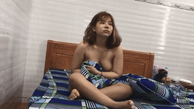 Đôi bạn trẻ tình tứ trong nhà nghỉ - gmunutar.sbs