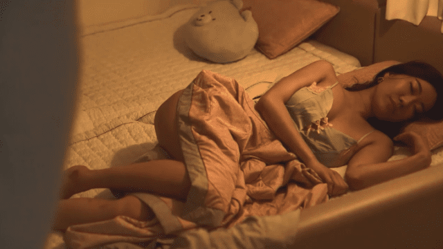 Em mình dây hoodie trắng - gmunutar.sbs