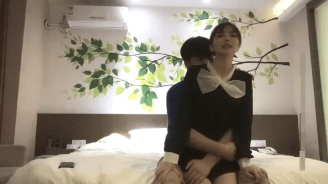 Một cô bé dễ thương với phong cách preppy - gmunutar.sbs