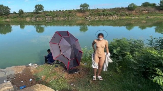 Bé người yêu ra hồ cá phô dâm mặc kệ cần thủ đang câu - gmunutar.sbs