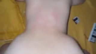 Em gái mông to nước lênh láng